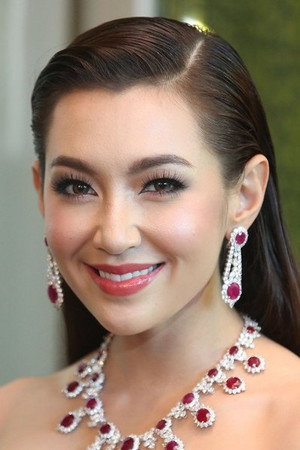 Bella Ranee Campen
